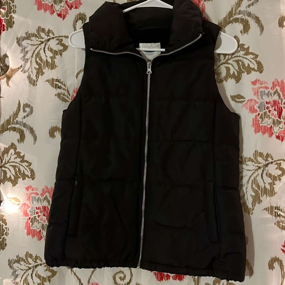 Black Old Navy Vest
